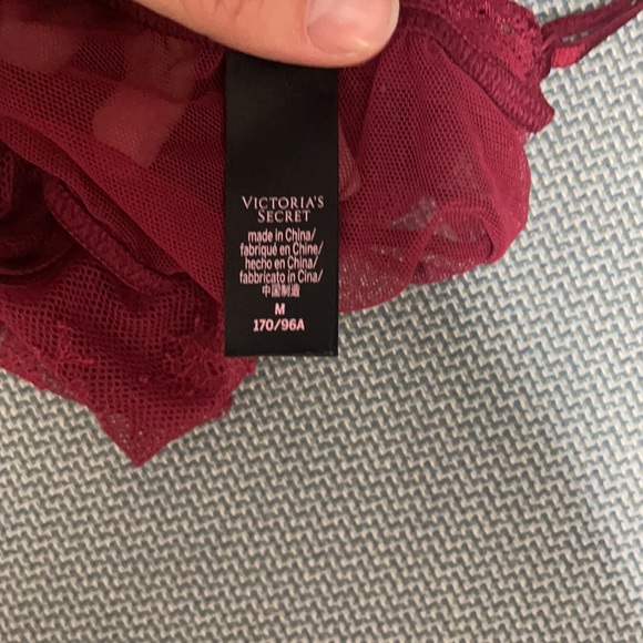 High neck Red lace bodysuit - Picture 3 of 3